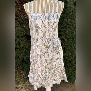 NWT SNAKE-PRINT DRESS (L)